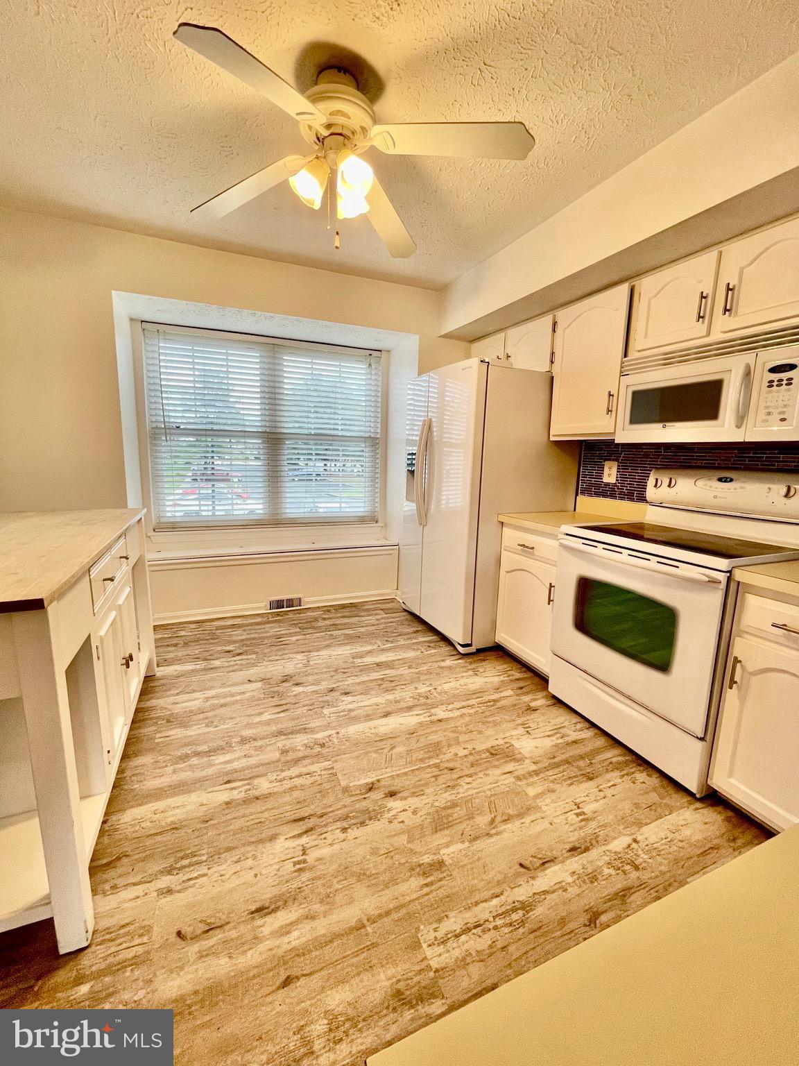 1504 Murray Place Bel Air, MD 21015 - Photo 6 of 35 Large eat in kitchen