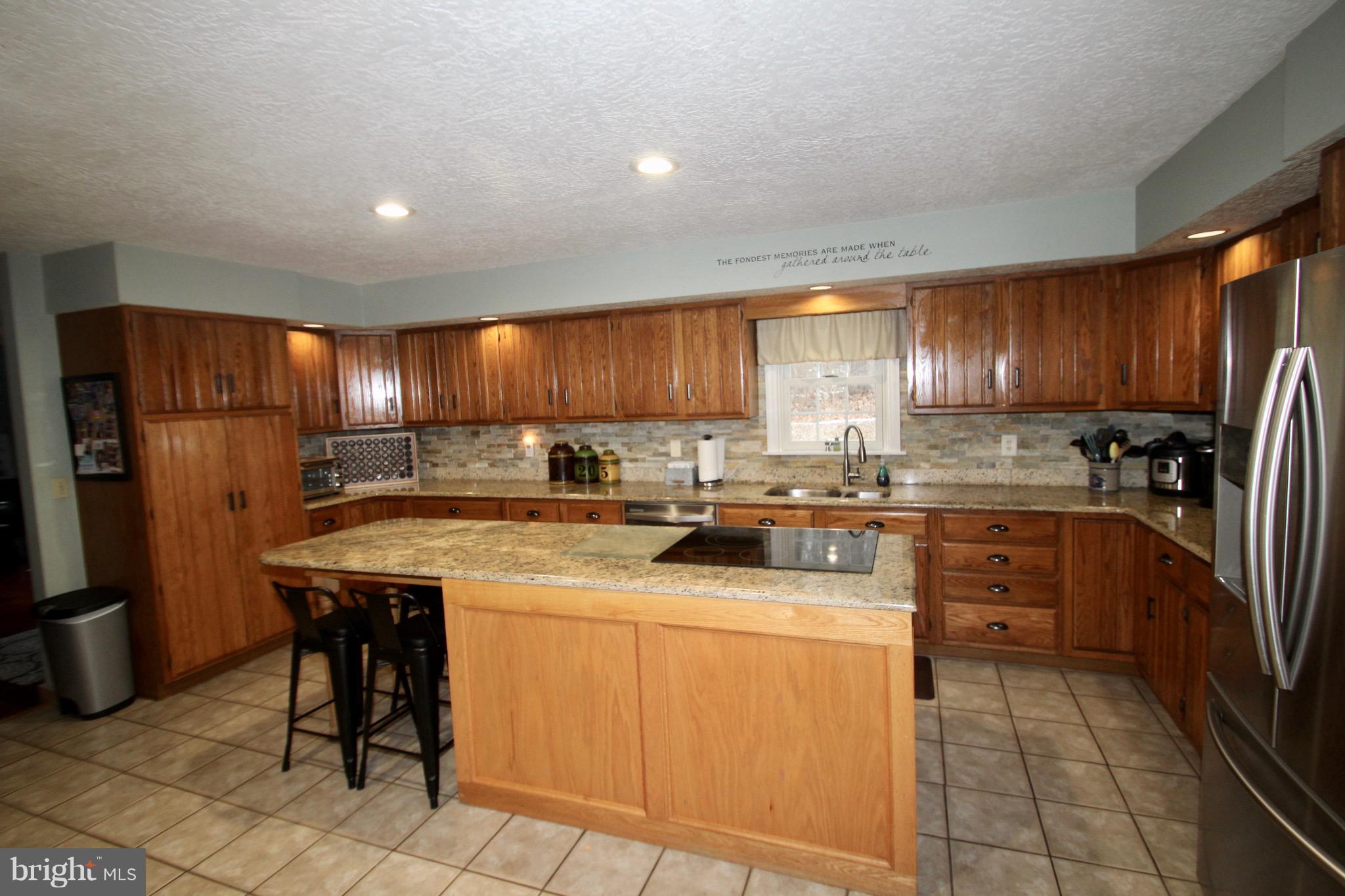 337 Furnace Hill Road Elizabethtown, PA 17022 - Photo 18 of 53 KITCHEN