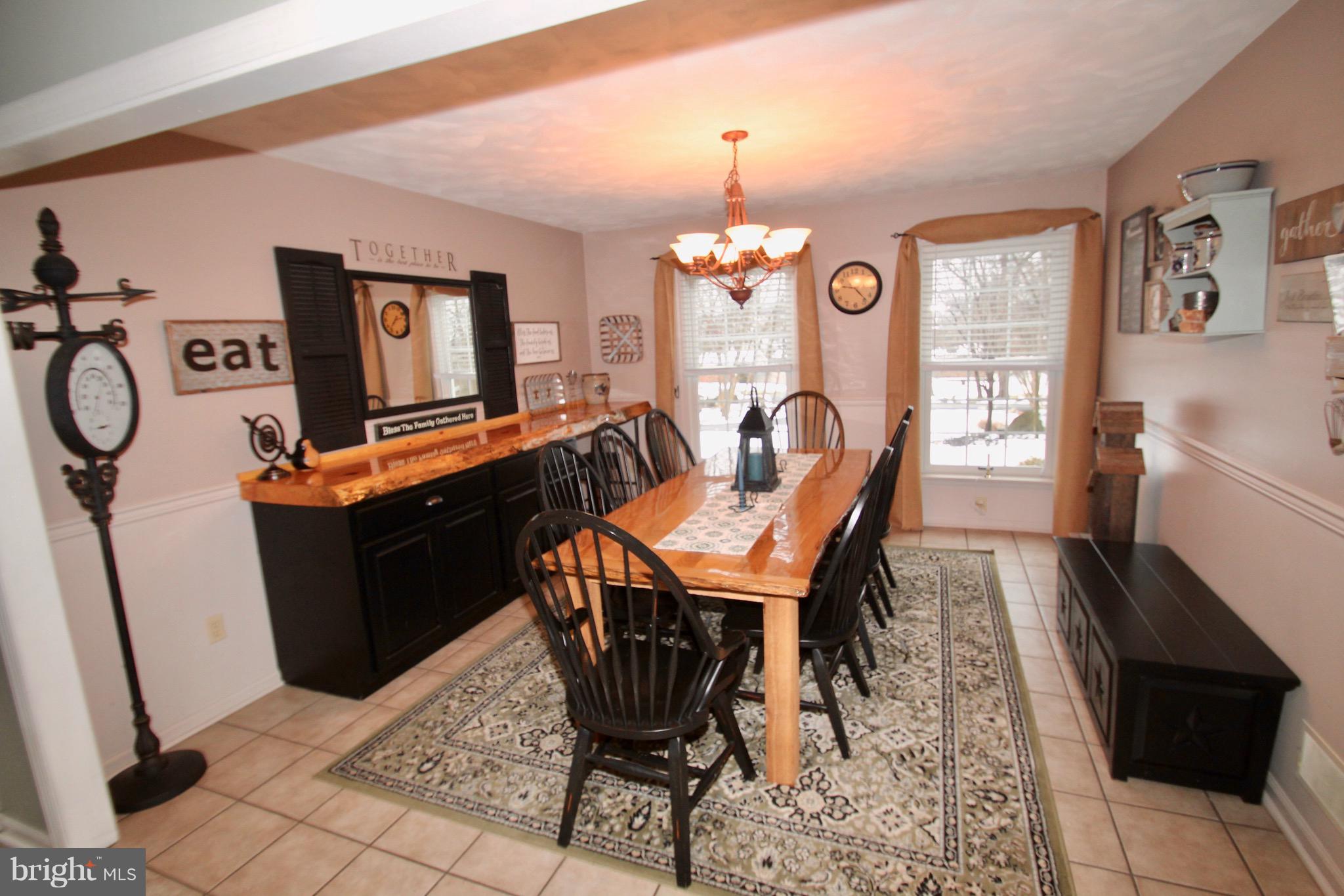 337 Furnace Hill Road Elizabethtown, PA 17022 - Photo 24 of 53 DINING ROOM BUILT IN CABINET STAYS