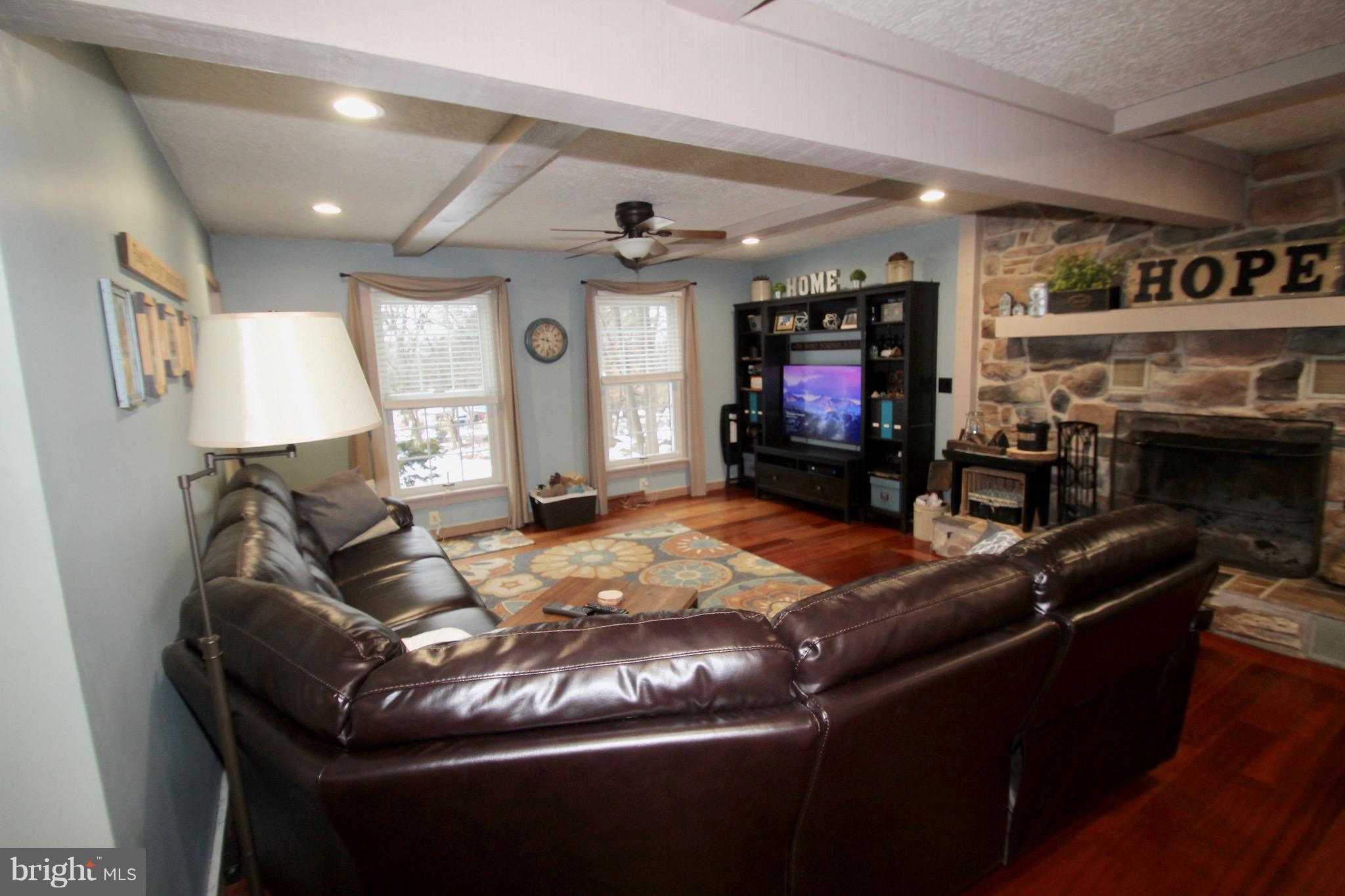 337 Furnace Hill Road Elizabethtown, PA 17022 - Photo 26 of 53 LIVING ROOM