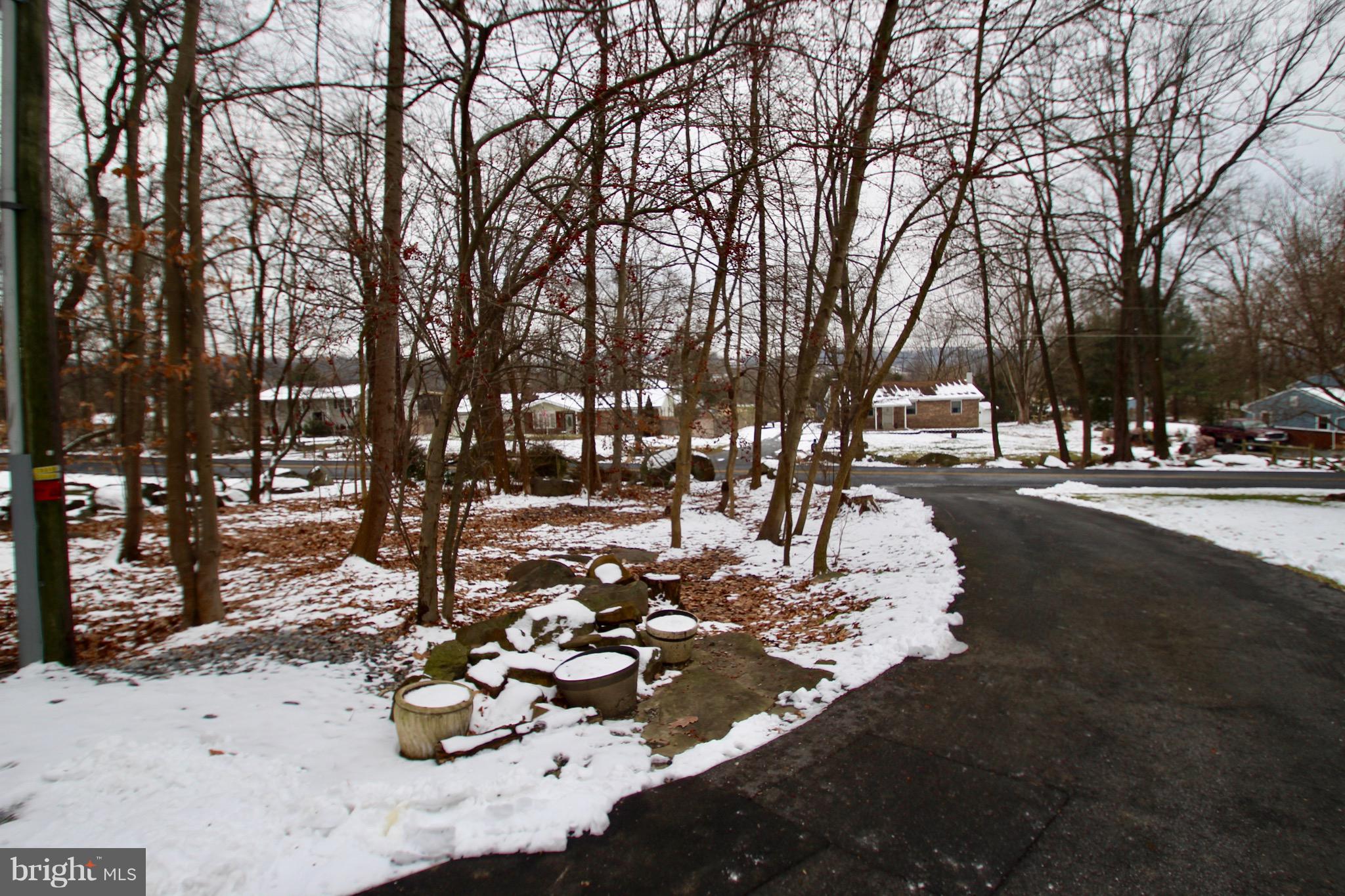 337 Furnace Hill Road Elizabethtown, PA 17022 - Photo 52 of 53 DRIVEWAY