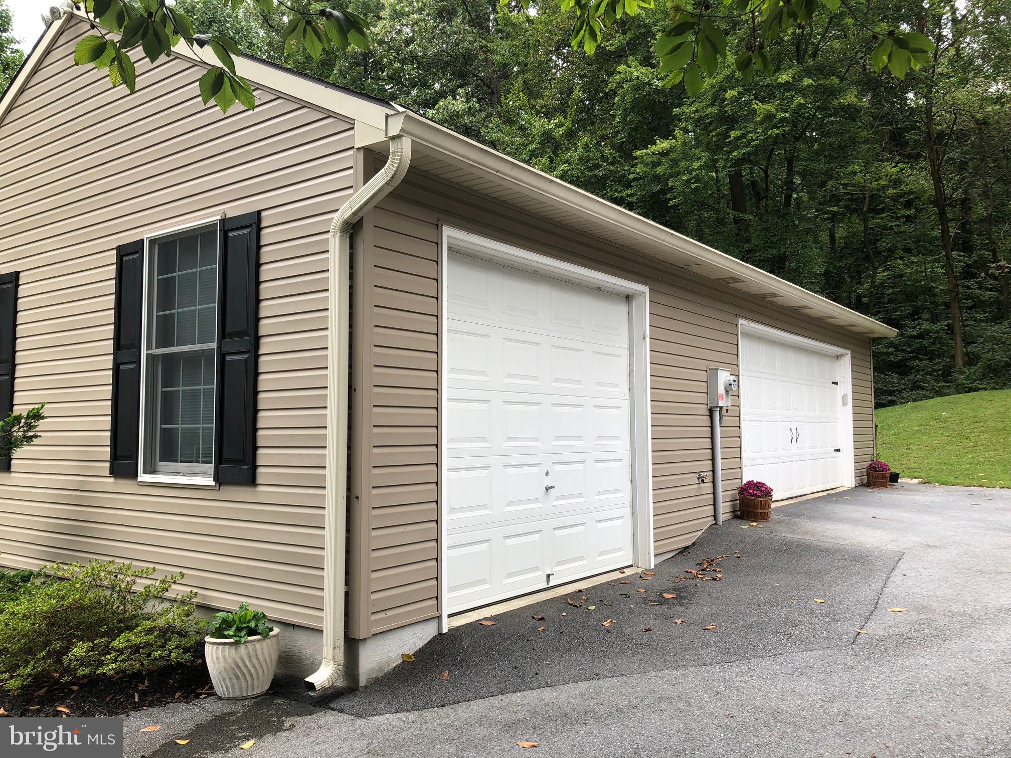 337 Furnace Hill Road Elizabethtown, PA 17022 - Photo 7 of 53 Gallery Image 7