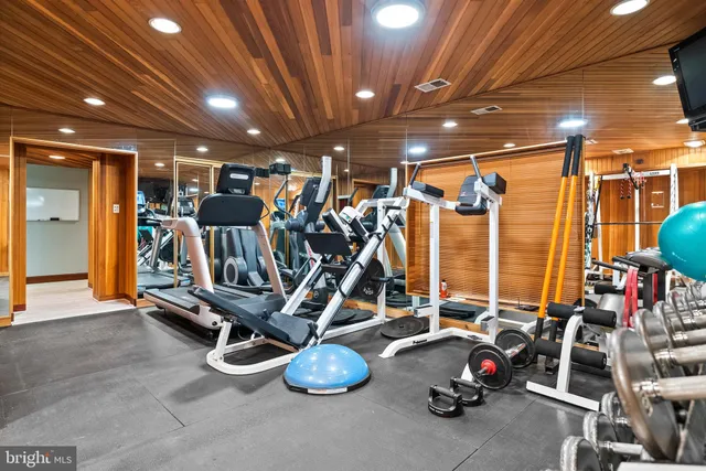 $5,200,000 | 536 Springvale Road, Great Falls, VA 22066