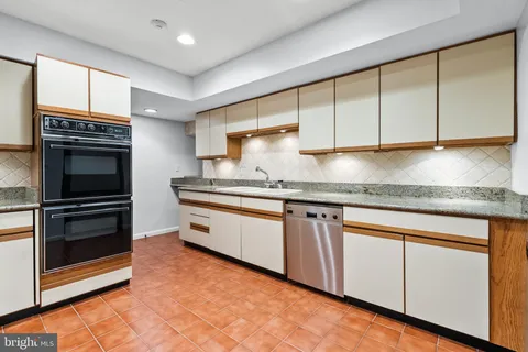 $5,200,000 | 536 Springvale Road, Great Falls, VA 22066