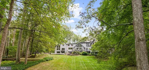 $5,200,000 | 536 Springvale Road, Great Falls, VA 22066