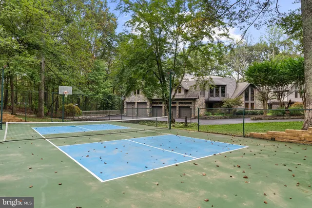 $5,200,000 | 536 Springvale Road, Great Falls, VA 22066