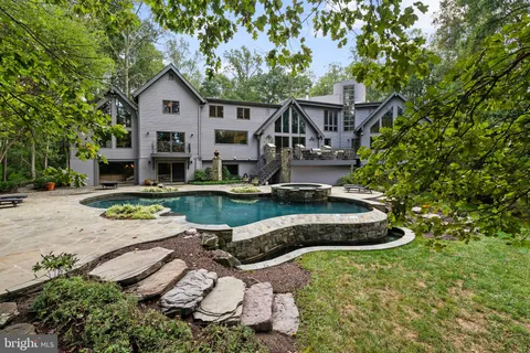 $5,200,000 | 536 Springvale Road, Great Falls, VA 22066