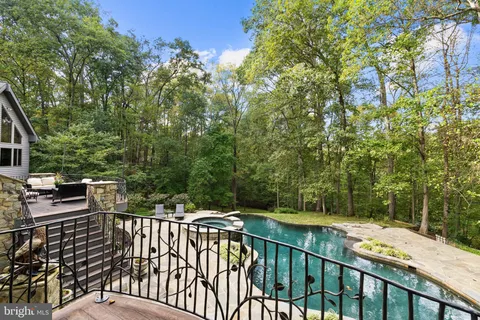 $5,200,000 | 536 Springvale Road, Great Falls, VA 22066