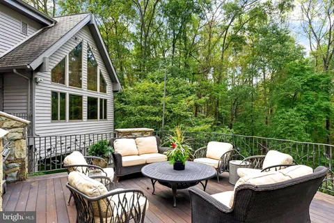 $5,200,000 | 536 Springvale Road, Great Falls, VA 22066