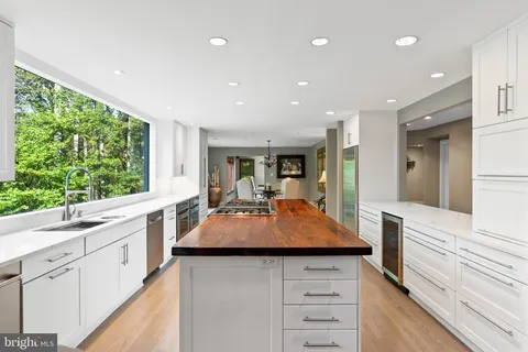 $5,200,000 | 536 Springvale Road, Great Falls, VA 22066