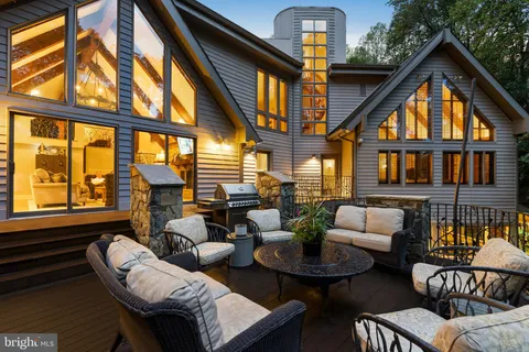 $5,200,000 | 536 Springvale Road, Great Falls, VA 22066