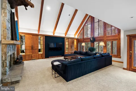 $5,200,000 | 536 Springvale Road, Great Falls, VA 22066