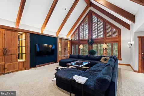 $5,200,000 | 536 Springvale Road, Great Falls, VA 22066