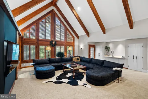 $5,200,000 | 536 Springvale Road, Great Falls, VA 22066