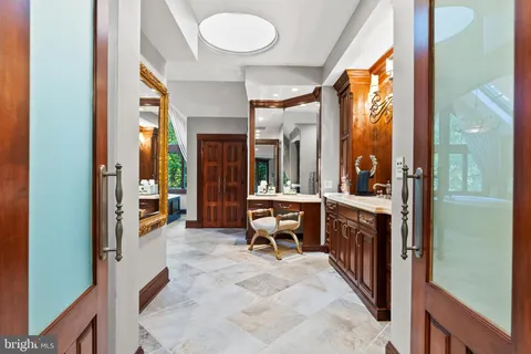 $5,200,000 | 536 Springvale Road, Great Falls, VA 22066