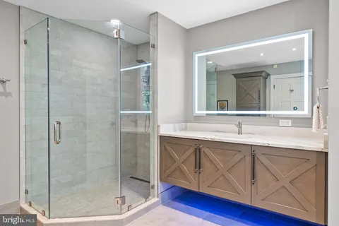 $5,200,000 | 536 Springvale Road, Great Falls, VA 22066