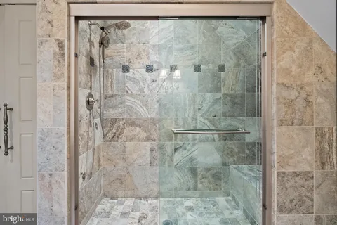 $5,200,000 | 536 Springvale Road, Great Falls, VA 22066