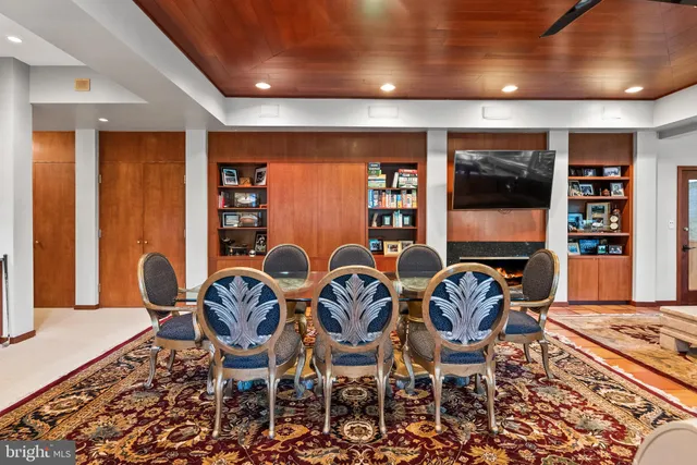 $5,200,000 | 536 Springvale Road, Great Falls, VA 22066