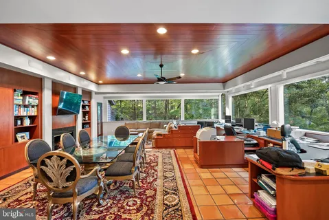 $5,200,000 | 536 Springvale Road, Great Falls, VA 22066