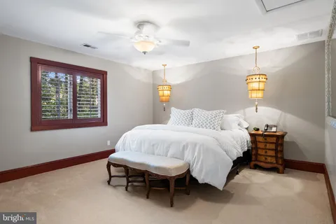 $5,200,000 | 536 Springvale Road, Great Falls, VA 22066