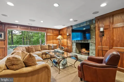 $5,200,000 | 536 Springvale Road, Great Falls, VA 22066