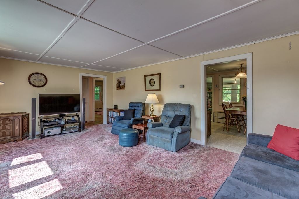 17 Plains Road Raymond, NH 03077 - Photo 12 of 28