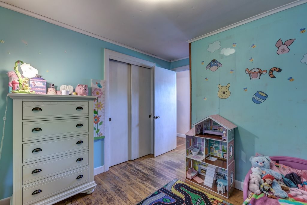 17 Plains Road Raymond, NH 03077 - Photo 16 of 28