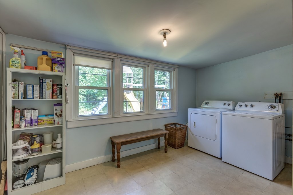 17 Plains Road Raymond, NH 03077 - Photo 7 of 28