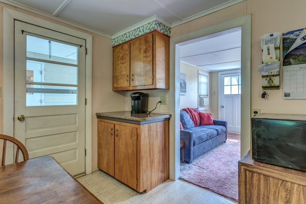 17 Plains Road Raymond, NH 03077 - Photo 9 of 28