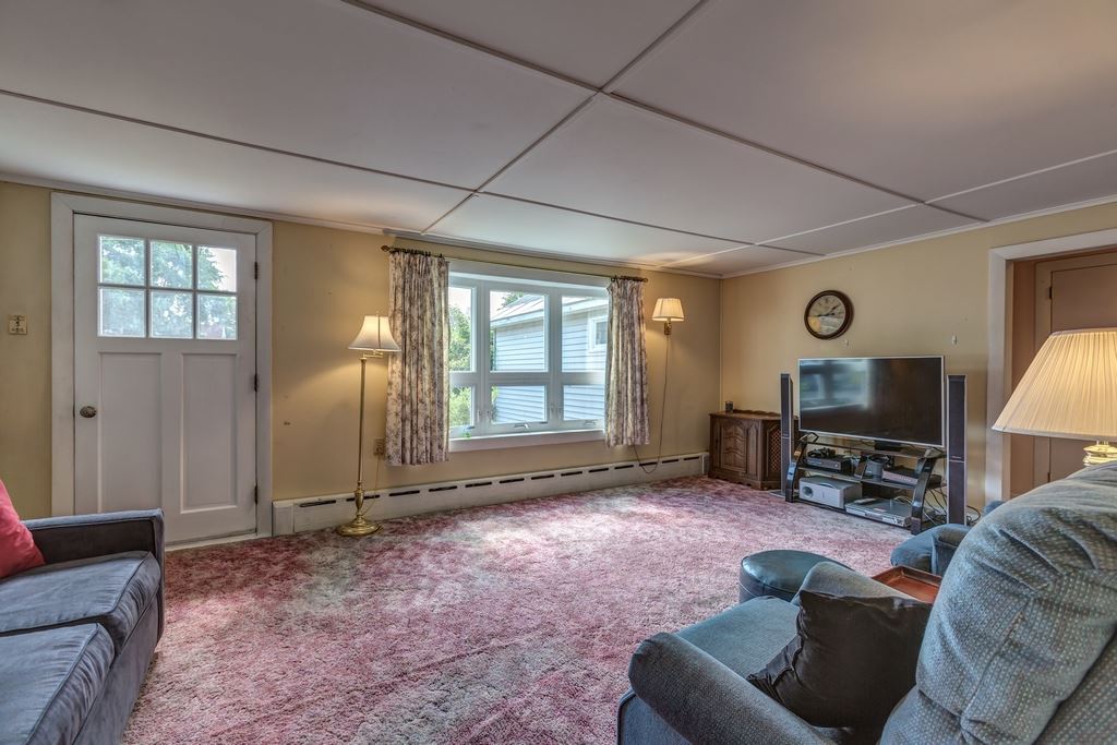 17 Plains Road Raymond, NH 03077 - Photo 10 of 28