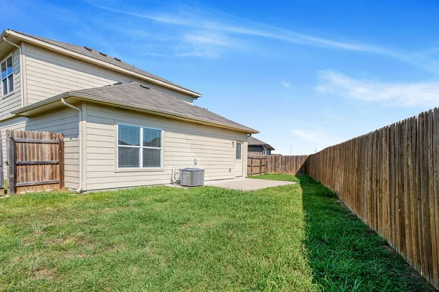 $1,795 | 12105 Greywacke Drive, Manor, TX 78653