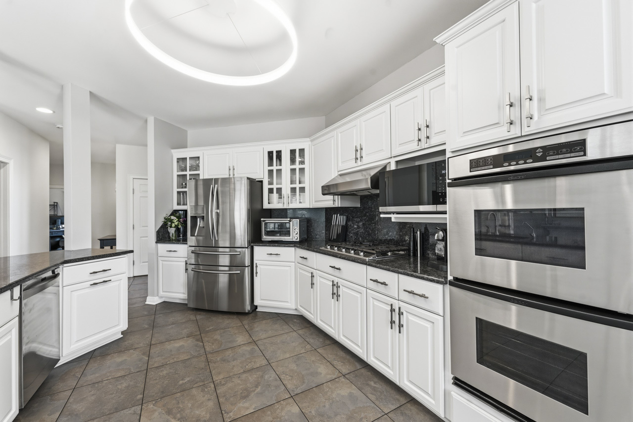 6N274 West Ridgewood Lane St. Charles, IL 60175 - Photo 13 of 58
