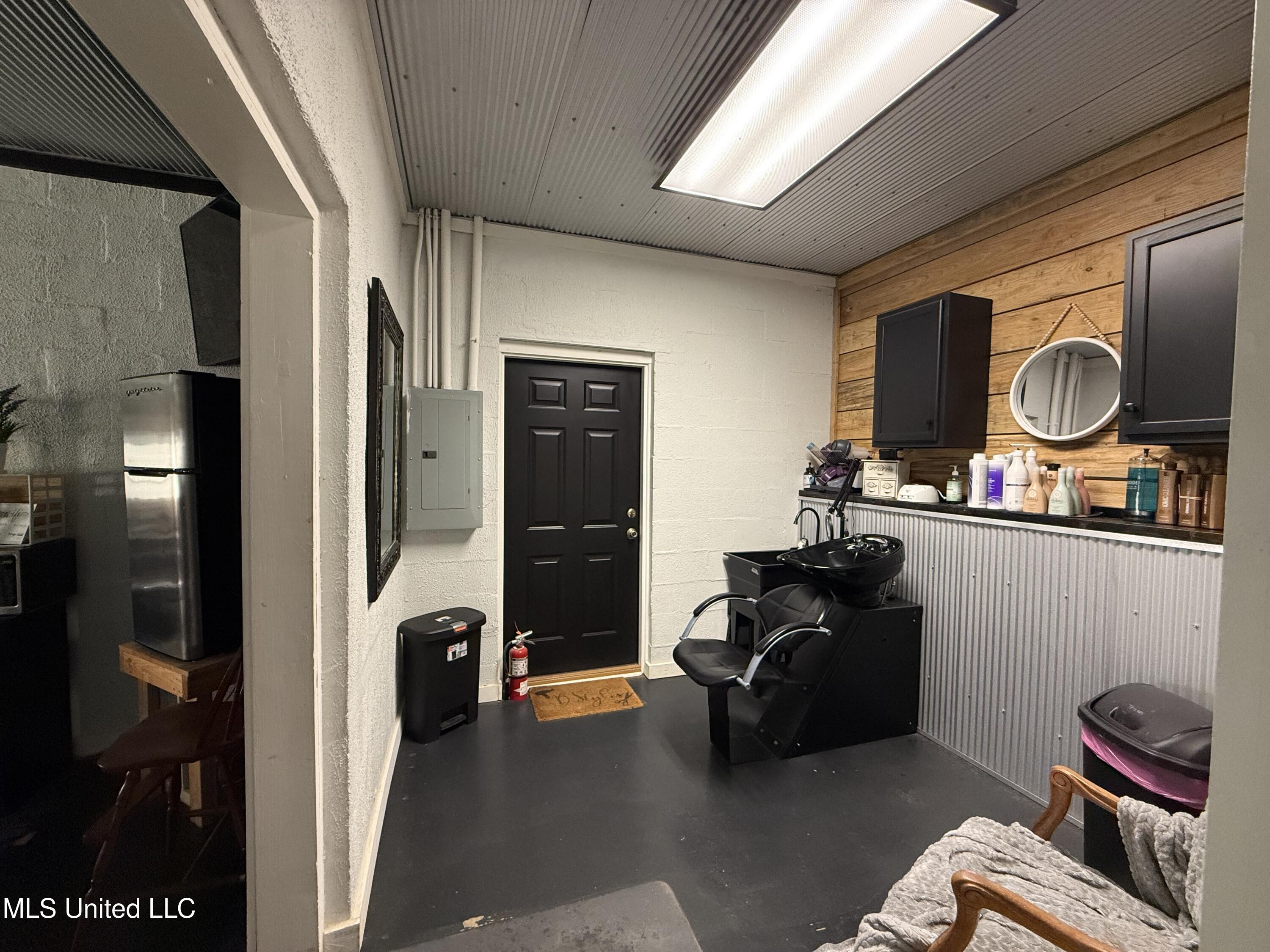 215 North Jackson Avenue Quitman, MS 39355 - Photo 19 of 25 IMG_8087