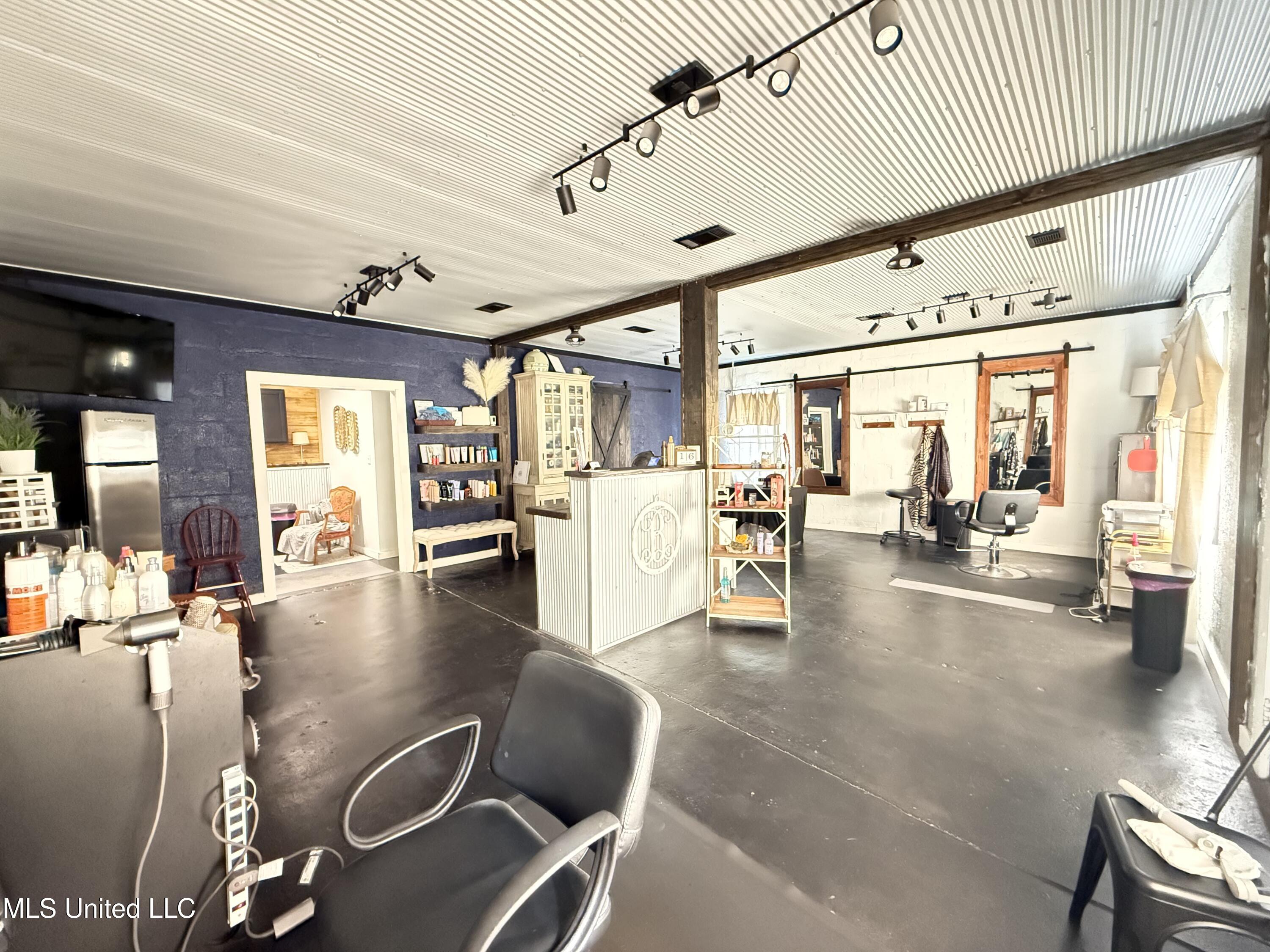 215 North Jackson Avenue Quitman, MS 39355 - Photo 20 of 25 IMG_8080