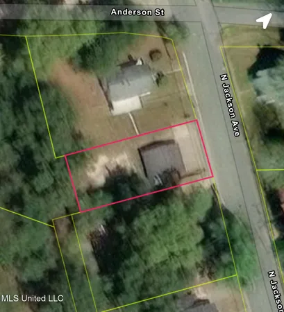 $50,000 | 215 North Jackson Avenue, Quitman, MS 39355