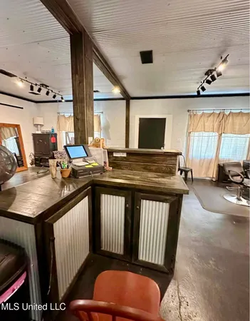 $50,000 | 215 North Jackson Avenue, Quitman, MS 39355