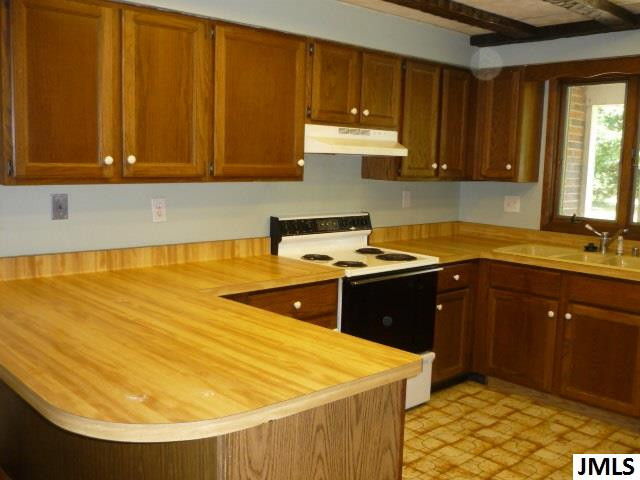 7592 Murray Road Jackson, MI 49201 - Photo 8 of 23 Photo 8