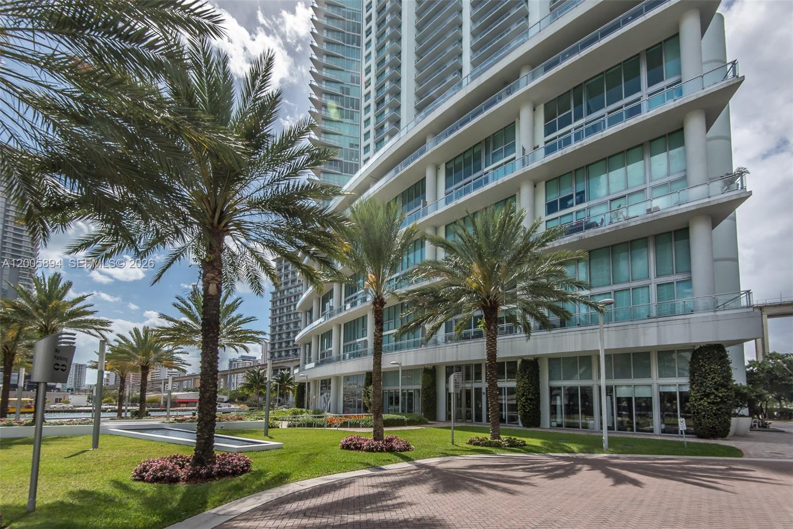 92 Southwest 3rd Street, Unit 4612 Miami, FL 33130 - Photo 21 of 23