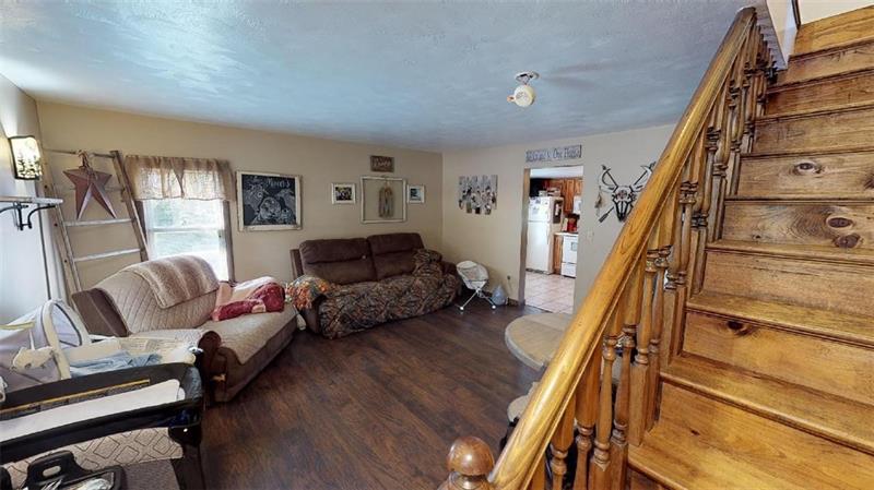 102 Valencia Road Renfrew, PA 16053 - Photo 11 of 14