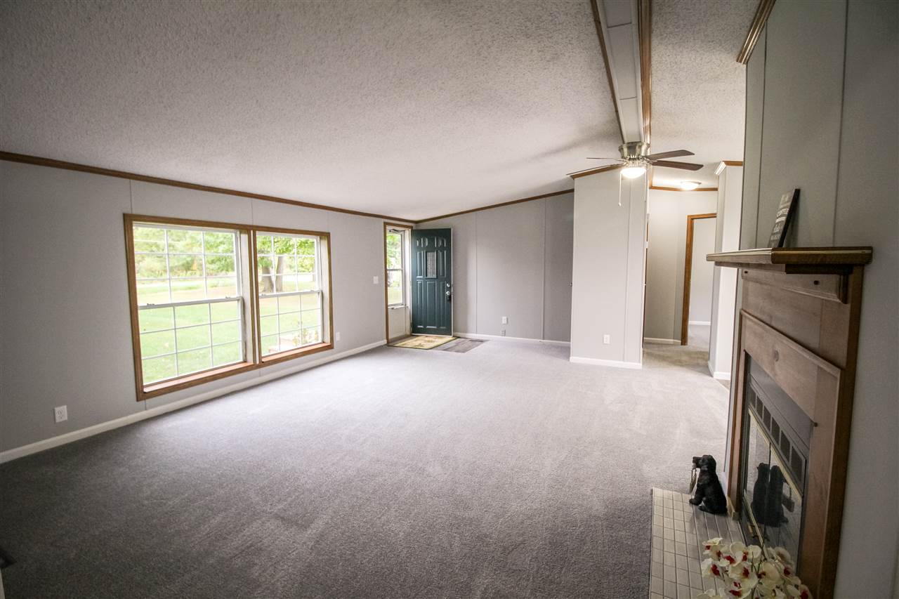 12719 Bueche Road Burt, MI 48417 - Photo 4 of 29