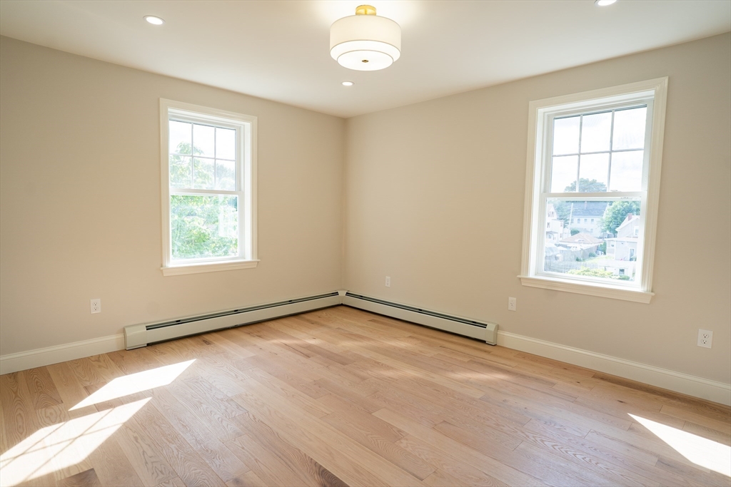 26 Carlton Street, Unit 3 Peabody, MA 01960 - Photo 13 of 21