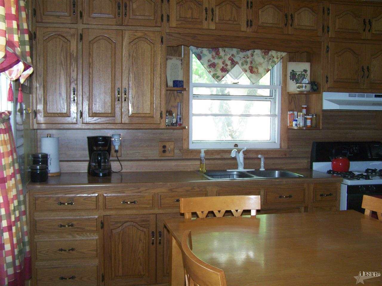 428 Gage Avenue Decatur, IN 46733 - Photo 8 of 10