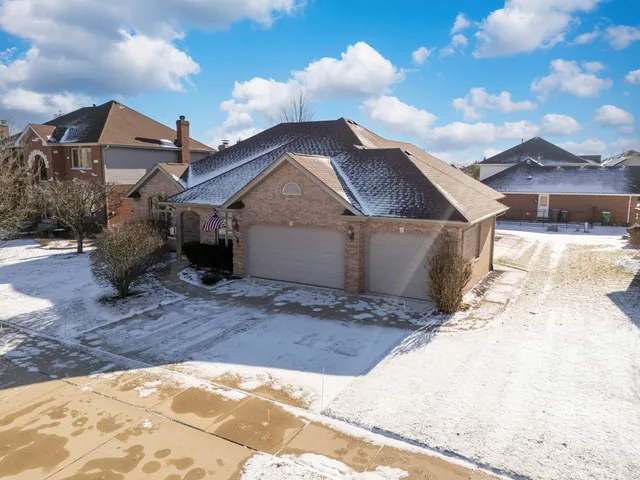 $599,000 | 10535 Great Egret Drive, Orland Park, IL 60467