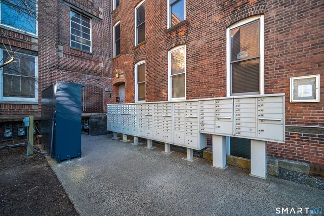 $155,000 | 325 Lafayette Street, Unit 8205, Bridgeport, CT 06604