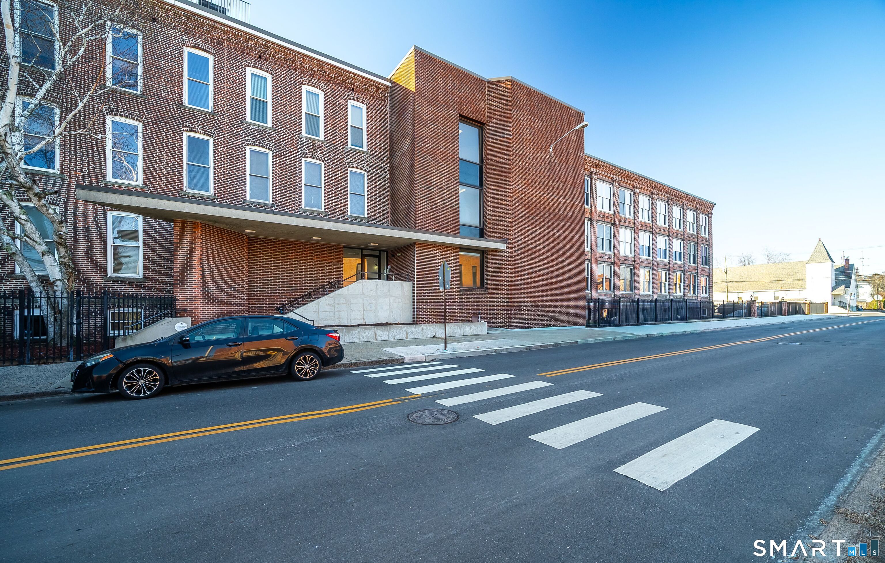 325 Lafayette Street, Unit 8205 Bridgeport, CT 06604 - Photo 22 of 23 a building view