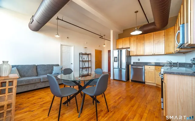 $155,000 | 325 Lafayette Street, Unit 8205, Bridgeport, CT 06604