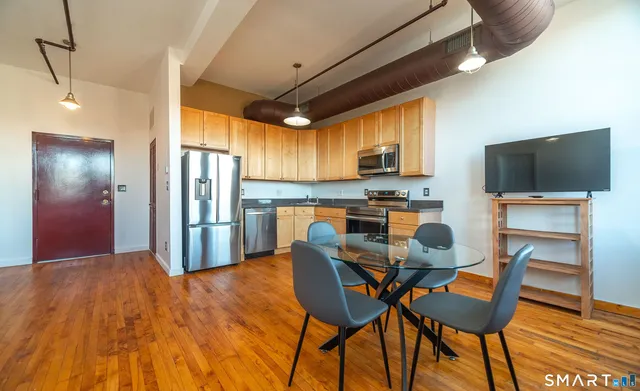 $155,000 | 325 Lafayette Street, Unit 8205, Bridgeport, CT 06604