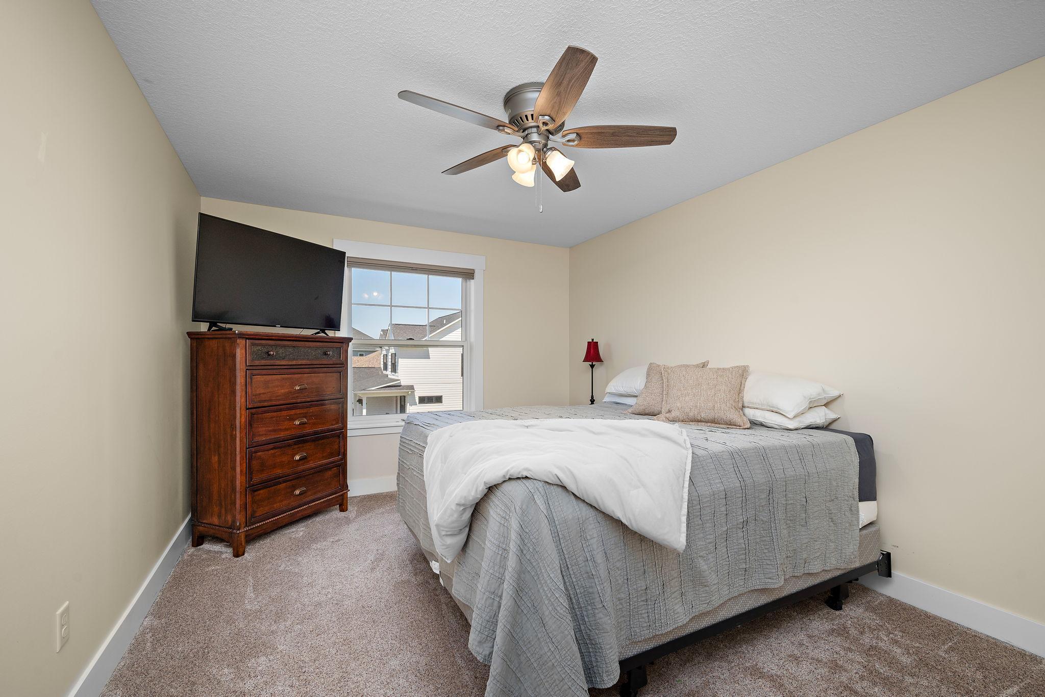 1013 Planters Path Bayport, MN 55003 - Photo 33 of 50