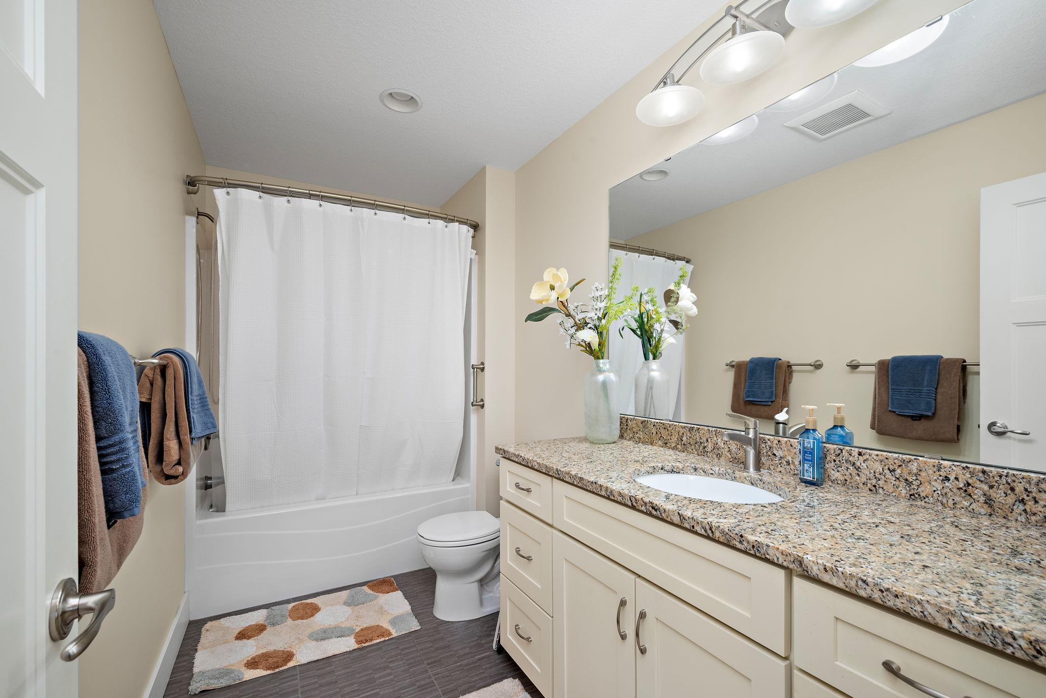 1013 Planters Path Bayport, MN 55003 - Photo 34 of 50