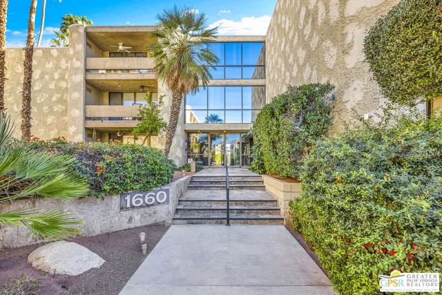 $499,000 | 1660 La Reina Way, Unit 1A, Palm Springs, CA 92264